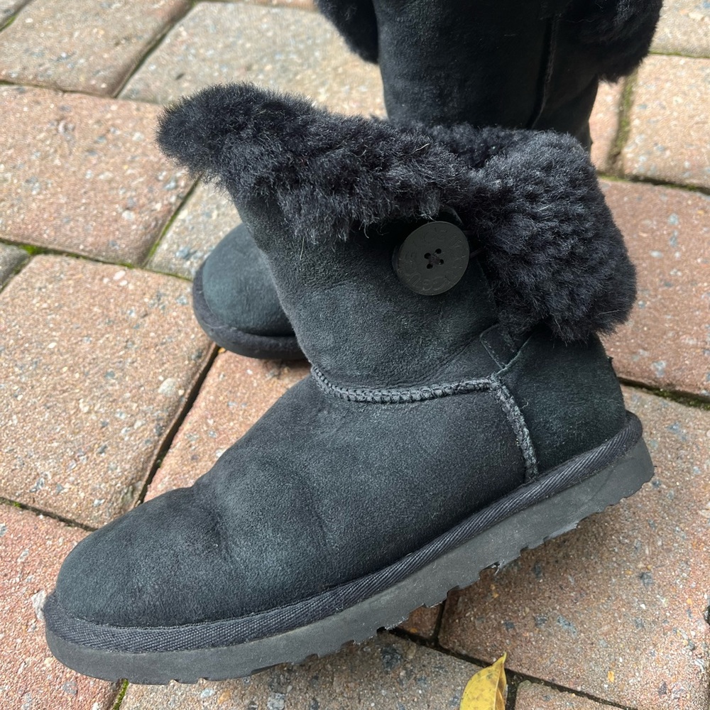 Ugg black suede bailey button boot